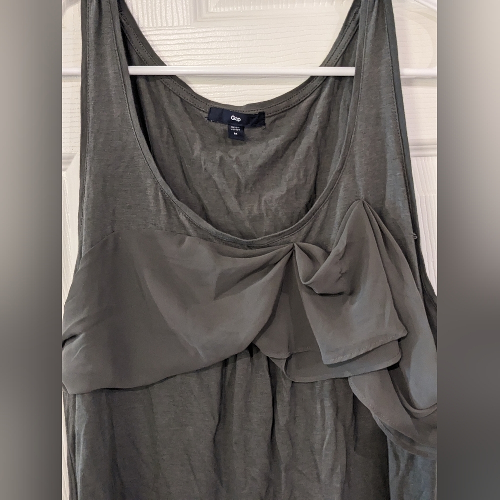 Gap Gray Tank with Ruffle / Ribbon-y Overlay Detail - Size Medium